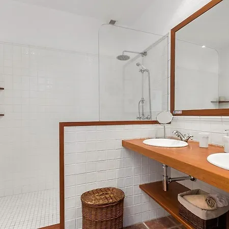 Sirena - Cap Den Font Binisafua