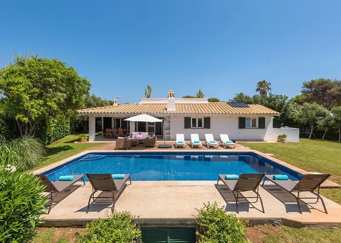 Sirena - Cap Den Font