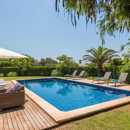 Sirena - Cap Den Font